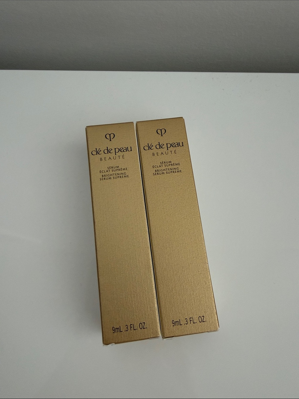 Clé de Peau Beauté Brightening Serum - Brand new